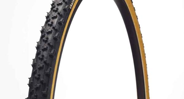 Challenge Limus Black 700x33 